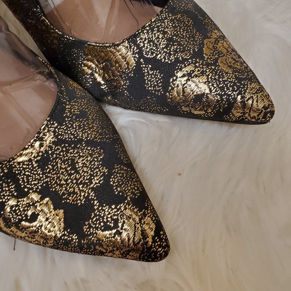 Christian Siriano | Shoes | Christian Siriano Black Gold Floral Strappy 